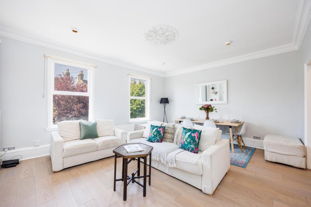Welcomestay Colliers Wood Two Bed Apartment - Home Away From Home لندن المظهر الخارجي الصورة