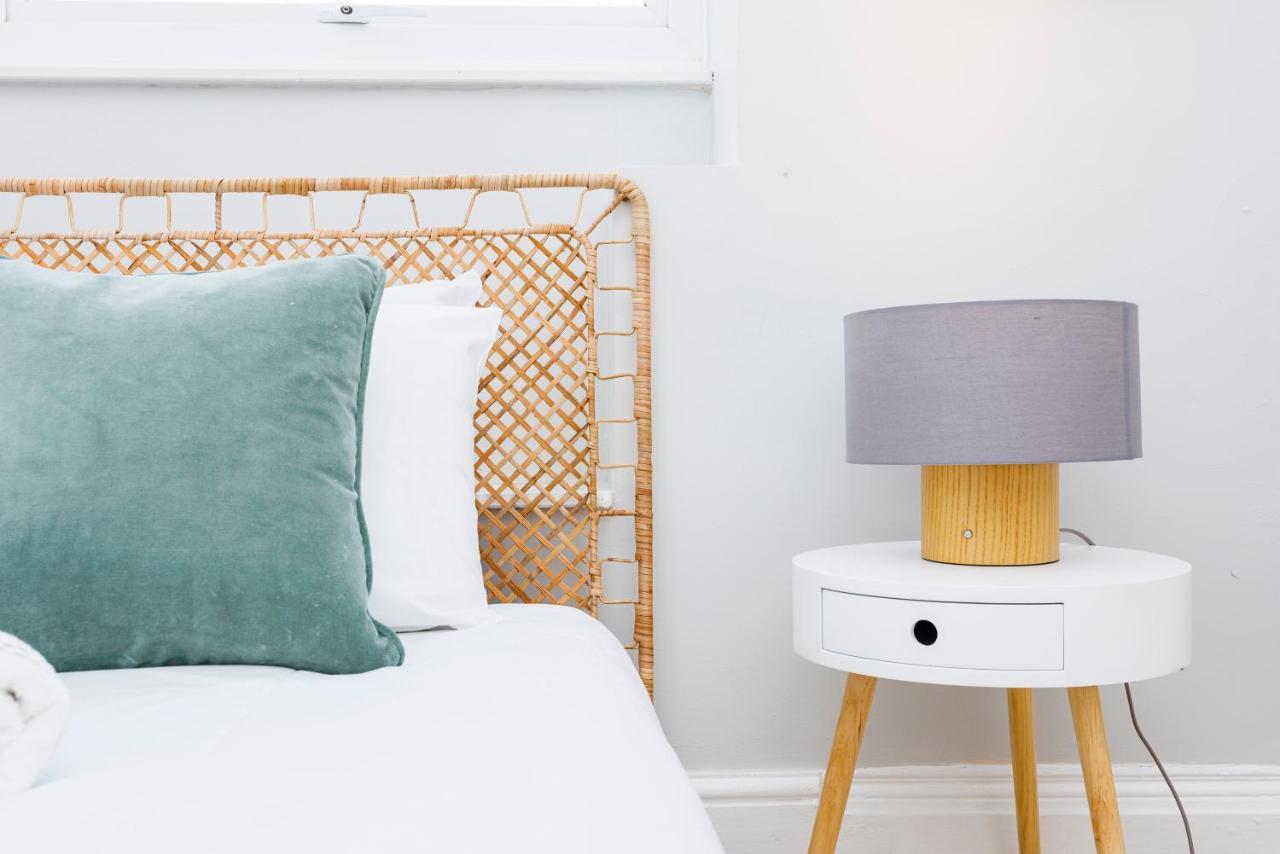 Welcomestay Colliers Wood Two Bed Apartment - Home Away From Home لندن المظهر الخارجي الصورة